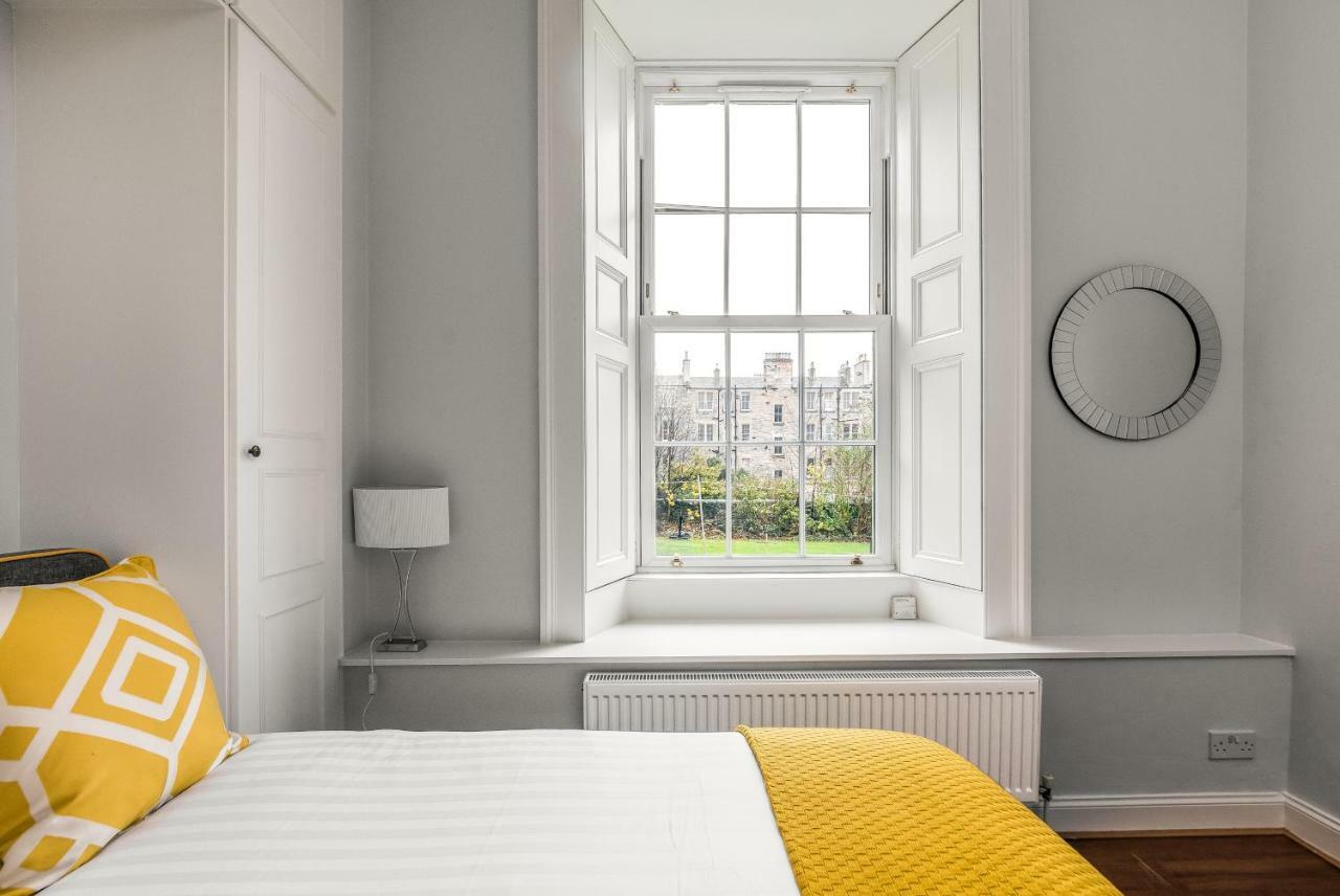 Spacious Apartment, Wifi, Nearby Free Parking Edinburgh Bagian luar foto